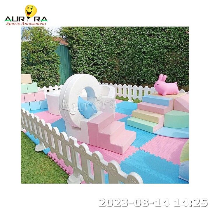 White Green Children Soft Play Foam Blocks Play Set With Ball Pit Soft Play Equipment