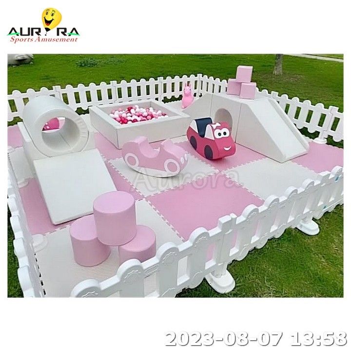 Neutral Color Soft Play Equipement Soft Play Ball Pit With Slide Outdoor Pink